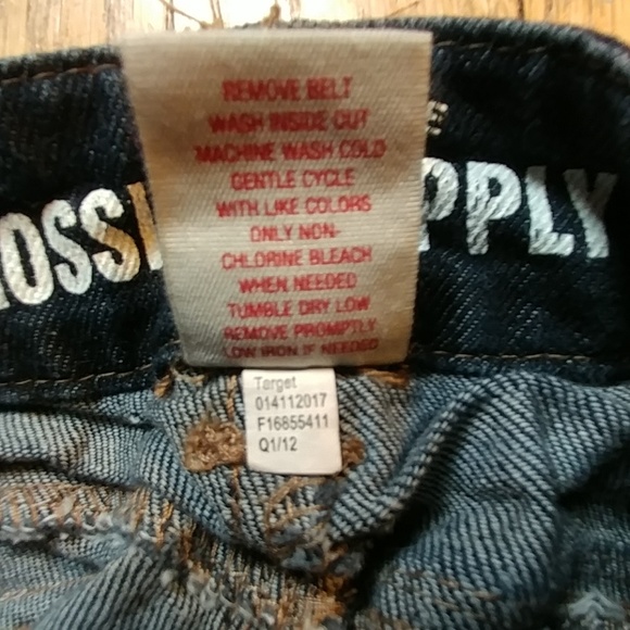 Mossimo Supply Co. jean shorts size 11 - Picture 7 of 7